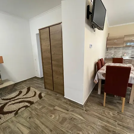 Borostyan Vendeghaz Ferienhaus *